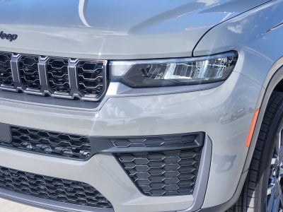 2027 Jeep Grand Cherokee L GRAND CHEROKEE L LAREDO ALTITUDE 4X4