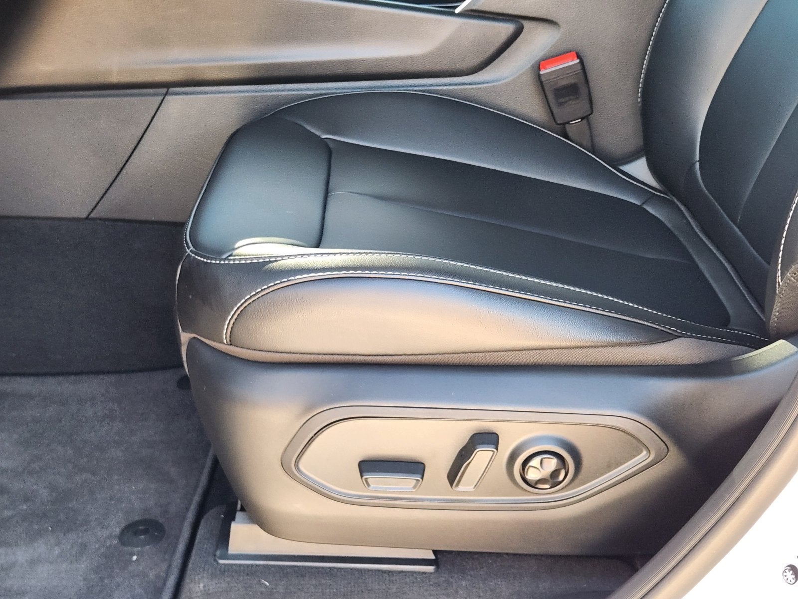 2027 Jeep Grand Cherokee L GRAND CHEROKEE L LIMITED 4X4