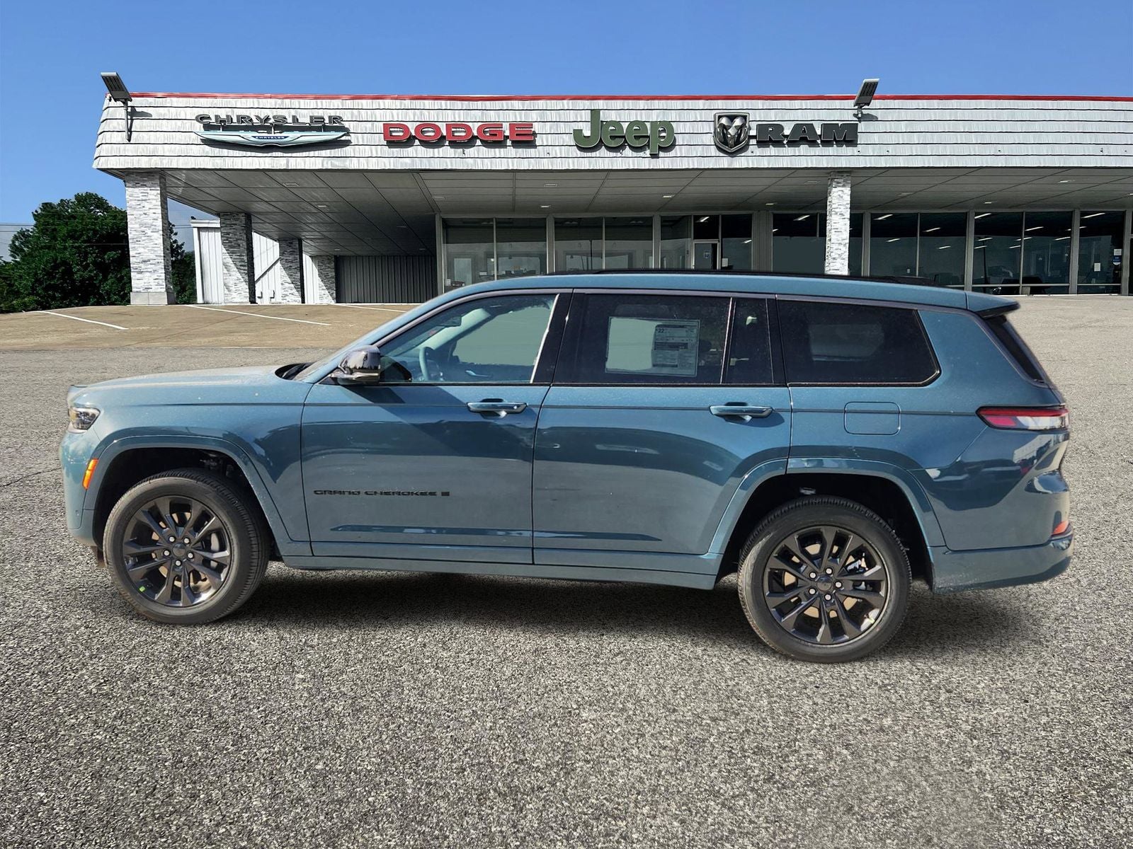 2026 Jeep Grand Cherokee GRAND CHEROKEE L LIMITED RESERVE 4X4