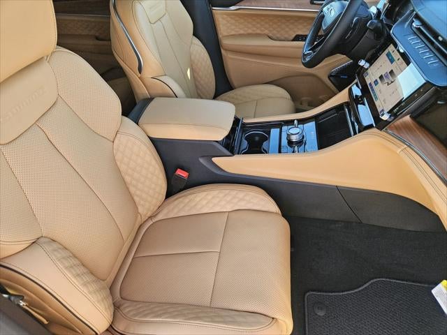 2026 Jeep Grand Cherokee L GRAND CHEROKEE L SUMMIT 4X4