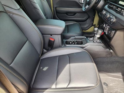 2026 Jeep Gladiator GLADIATOR SAHARA 4X4
