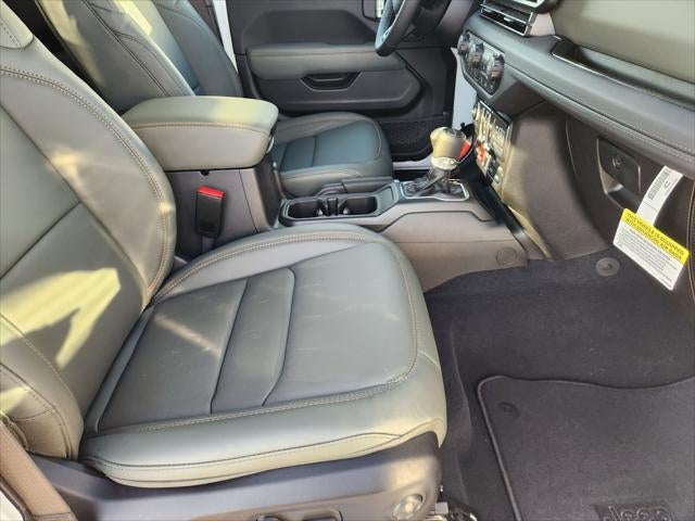 2026 Jeep Gladiator GLADIATOR MOJAVE X 4X4