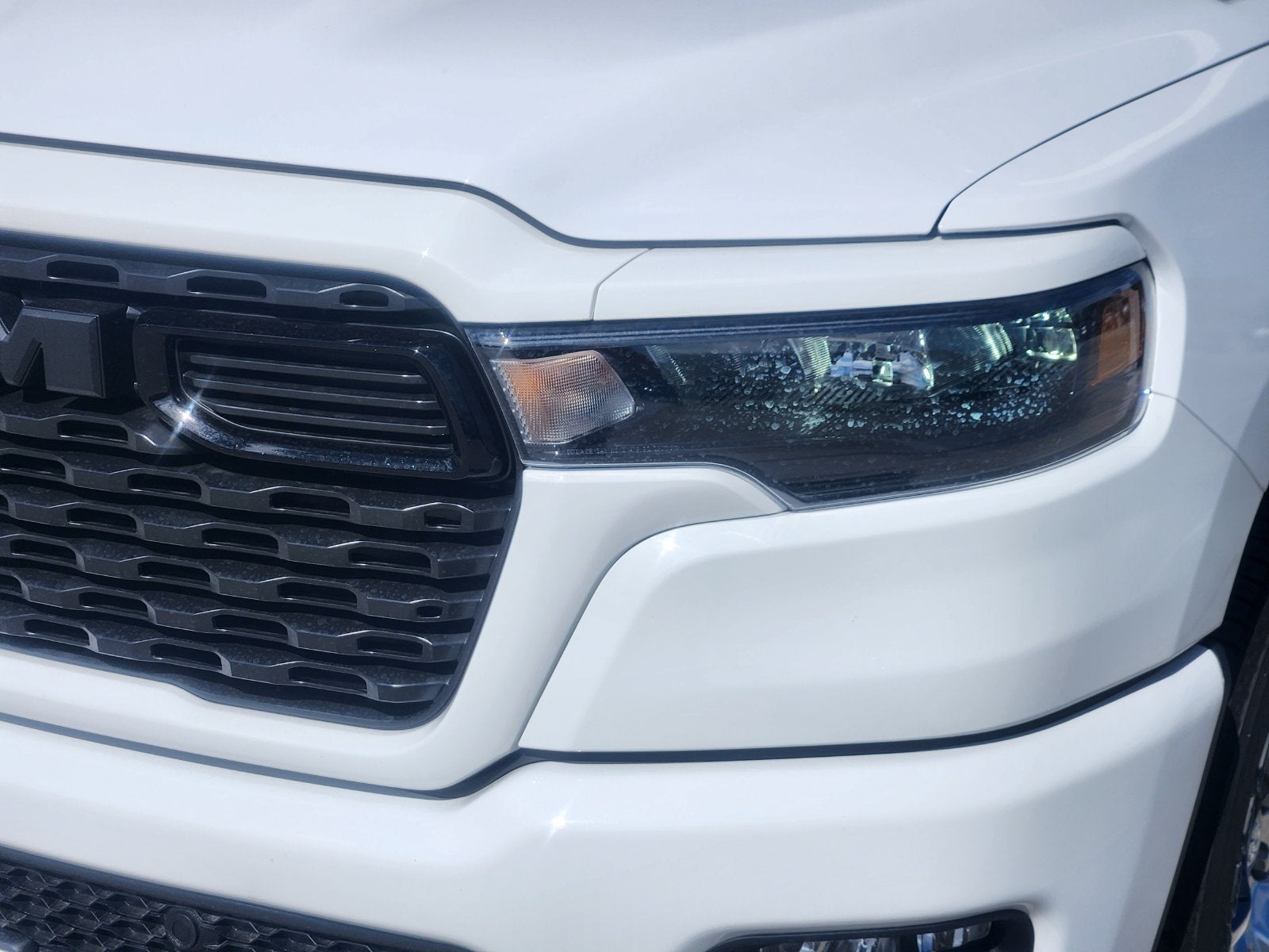 2026 RAM Ram 1500 RAM 1500 EXPRESS CREW CAB 4X2 5'7' BOX