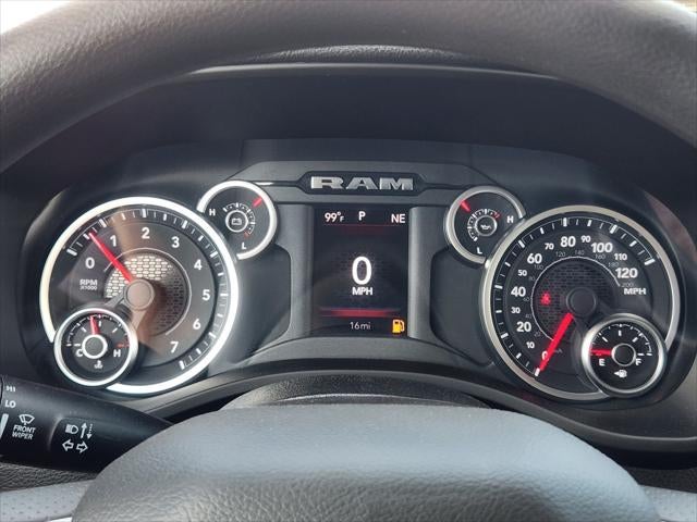 2026 RAM Ram 1500 RAM 1500 EXPRESS CREW CAB 4X2 5'7' BOX
