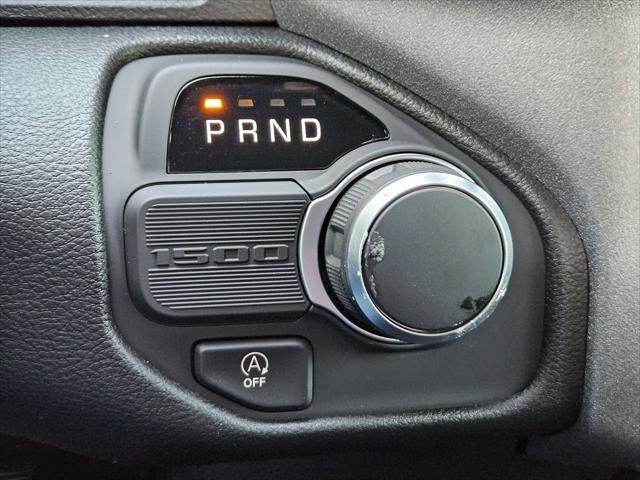 2026 RAM Ram 1500 RAM 1500 EXPRESS CREW CAB 4X2 5'7' BOX
