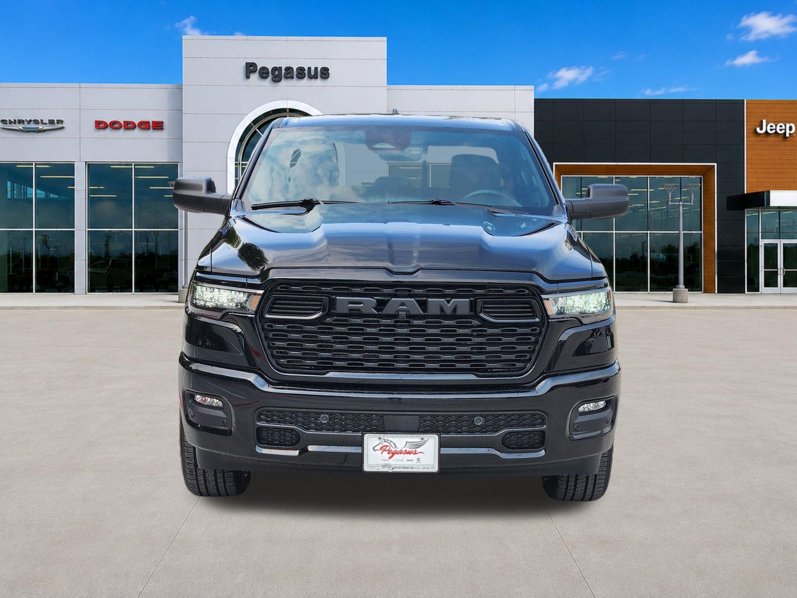 2026 RAM Ram 1500 RAM 1500 EXPRESS CREW CAB 4X2 5'7' BOX