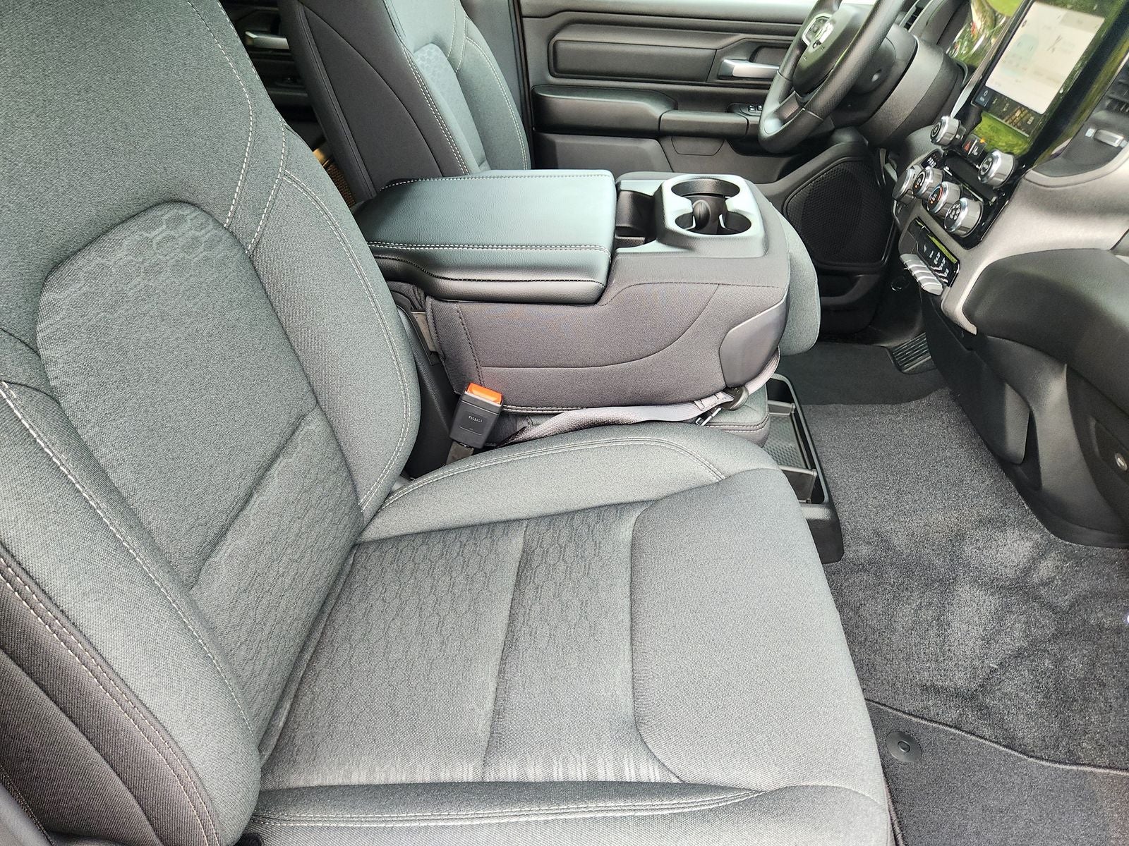 2026 RAM Ram 1500 RAM 1500 EXPRESS CREW CAB 4X2 5'7' BOX