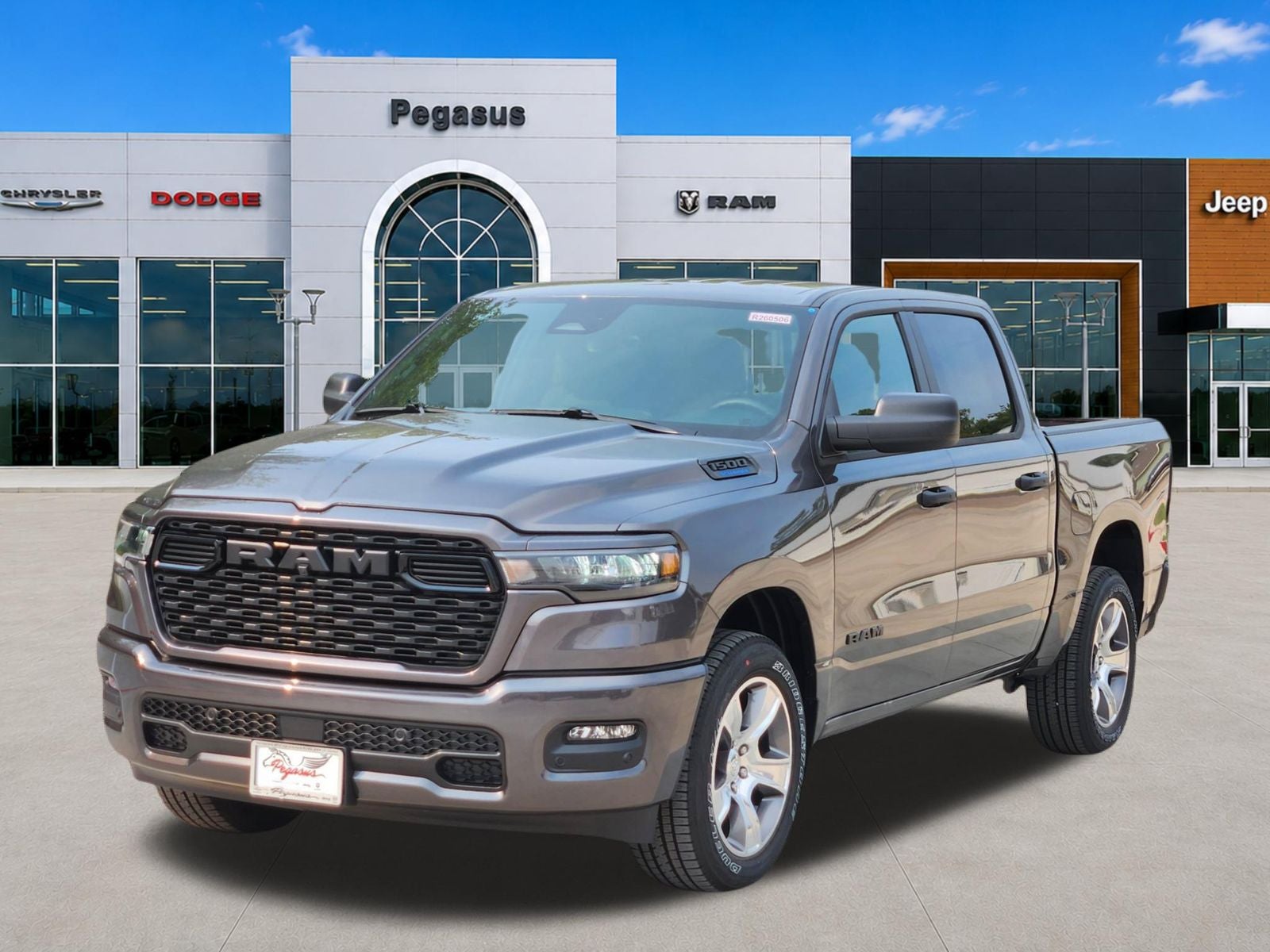 2026 RAM Ram 1500 RAM 1500 EXPRESS CREW CAB 4X2 5'7' BOX