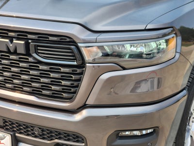 2026 RAM Ram 1500 RAM 1500 EXPRESS CREW CAB 4X2 5'7' BOX