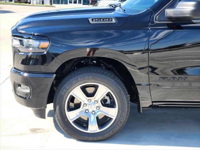 2027 RAM Ram 1500 RAM 1500 EXPRESS CREW CAB 4X2 5'7' BOX