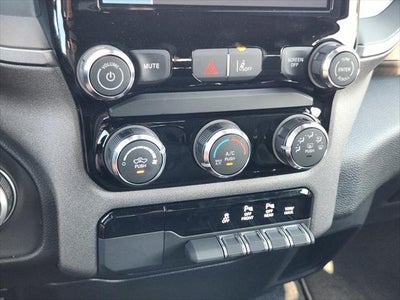 2027 RAM Ram 1500 RAM 1500 EXPRESS CREW CAB 4X2 5'7' BOX