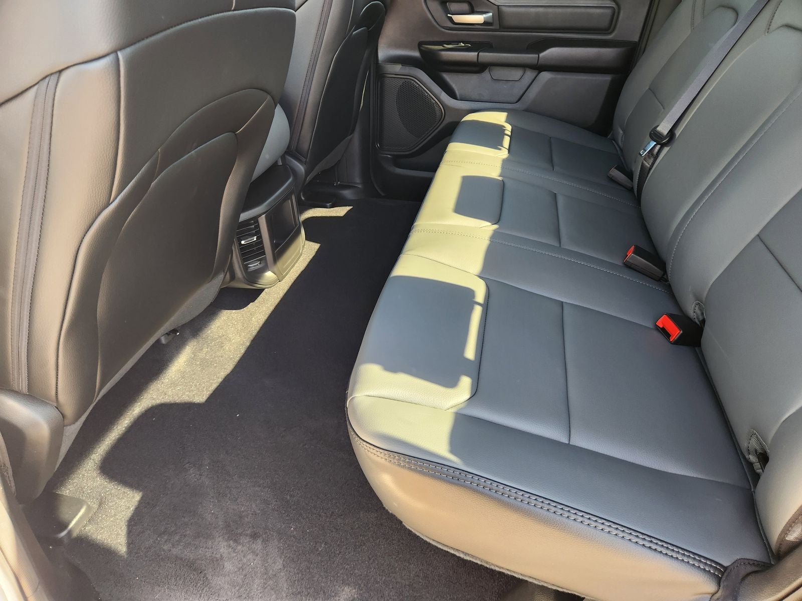 2026 RAM Ram 1500 RAM 1500 TRADESMAN CREW CAB 4X2 5'7' BOX