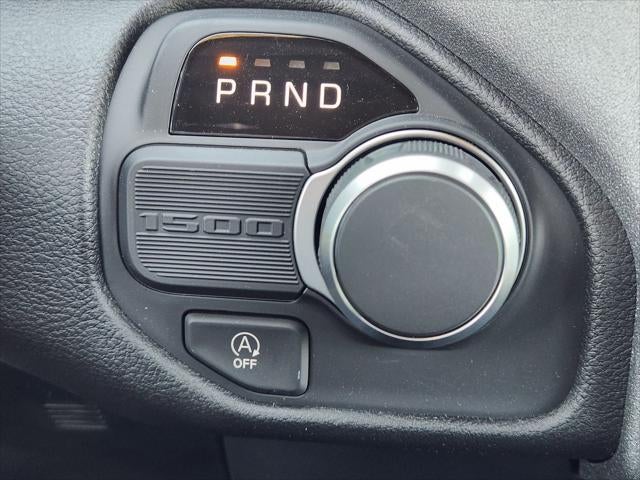 2026 RAM Ram 1500 RAM 1500 TRADESMAN CREW CAB 4X2 5'7' BOX