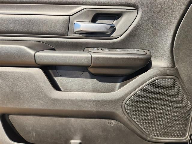 2026 RAM Ram 1500 RAM 1500 TRADESMAN CREW CAB 4X2 5'7' BOX