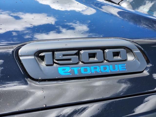 2026 RAM Ram 1500 RAM 1500 EXPRESS QUAD CAB 4X2 6'4' BOX