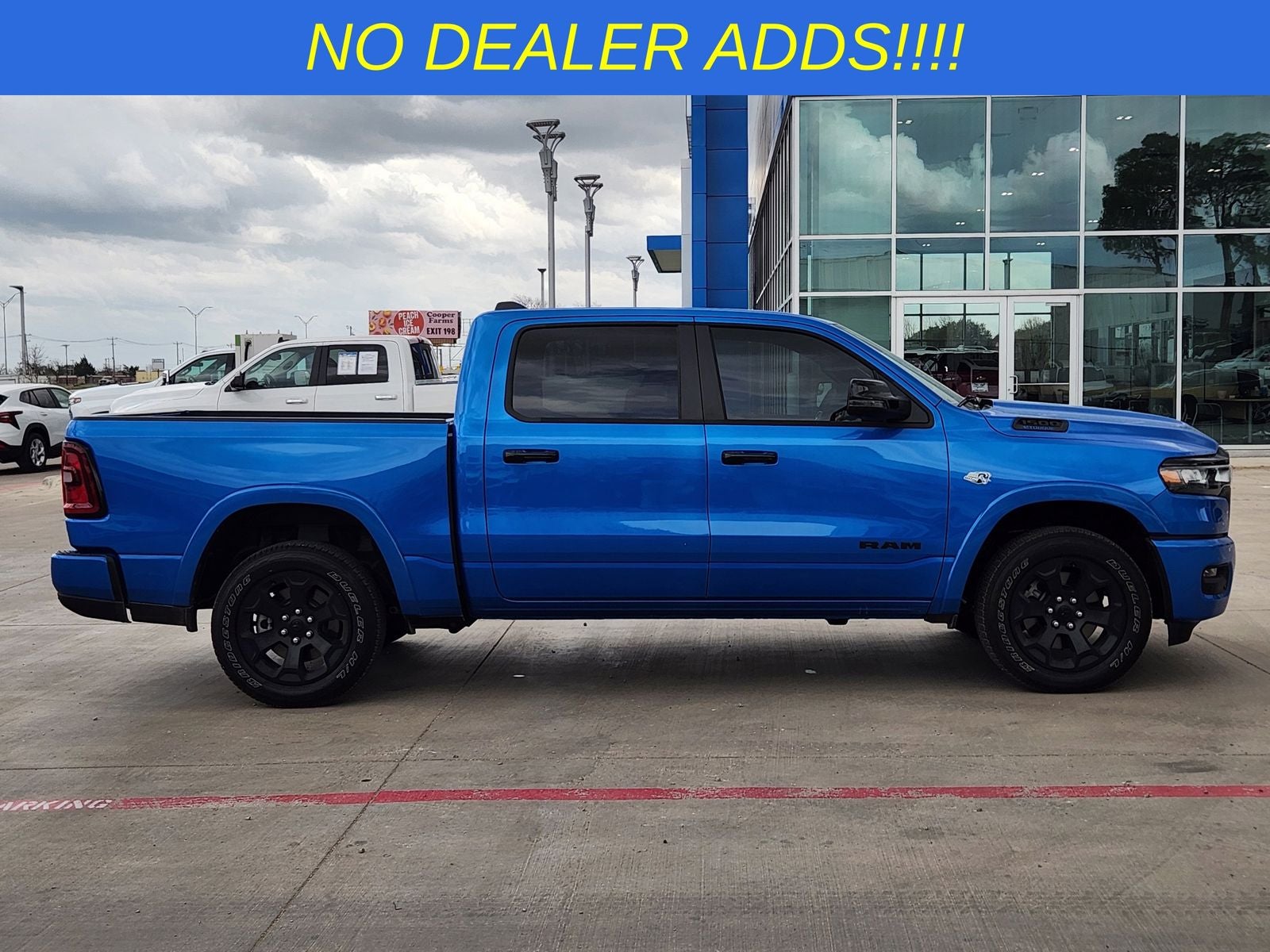 2026 RAM Ram 1500 RAM 1500 LONE STAR CREW CAB 4X4 5'7' BOX