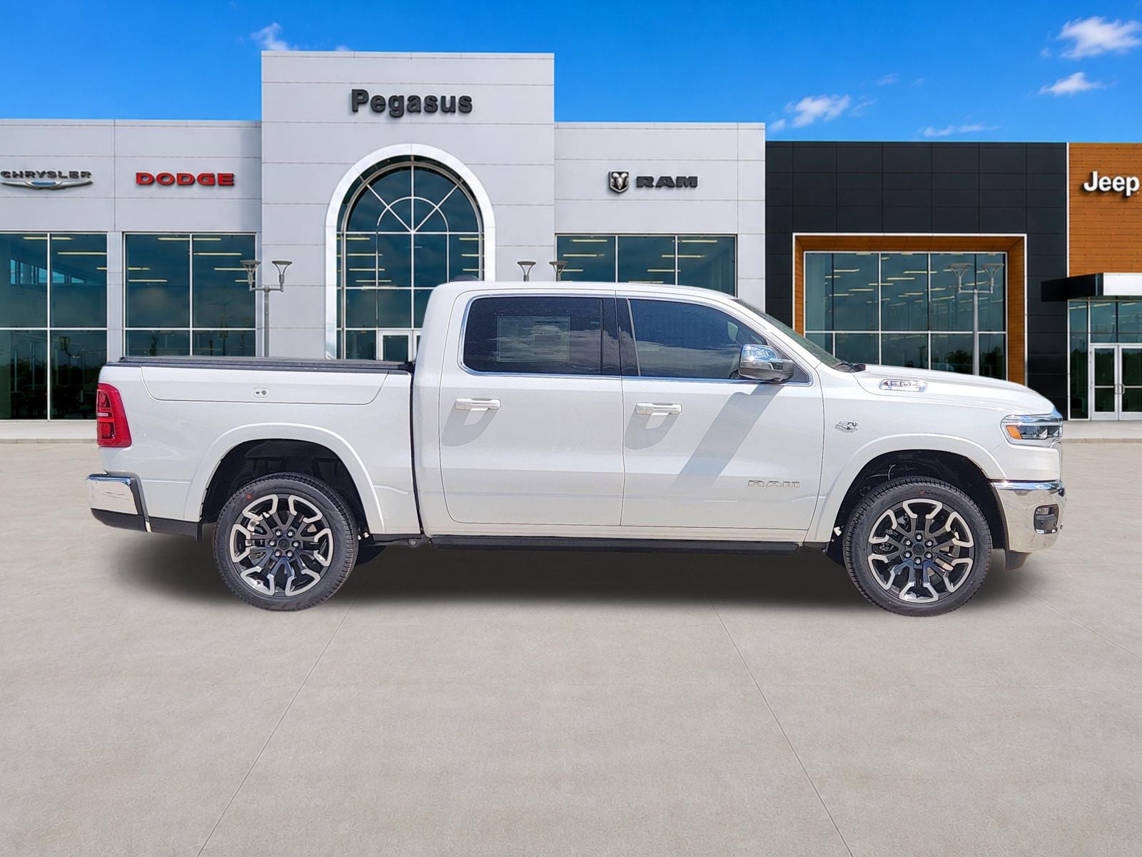 2026 RAM Ram 1500 RAM 1500 LIMITED LONGHORN CREW CAB 4X4 5'7' BOX
