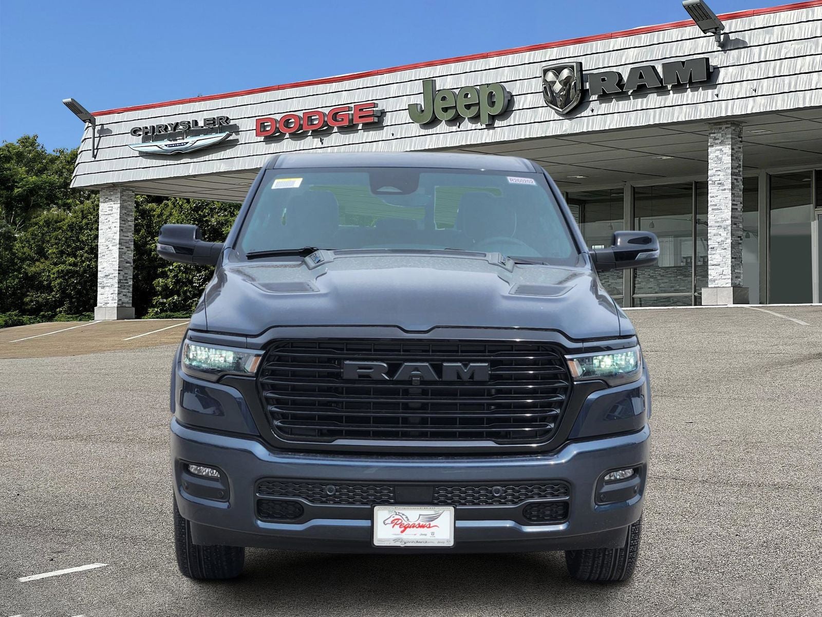 2026 RAM Ram 1500 RAM 1500 LARAMIE CREW CAB 4X4 5'7' BOX