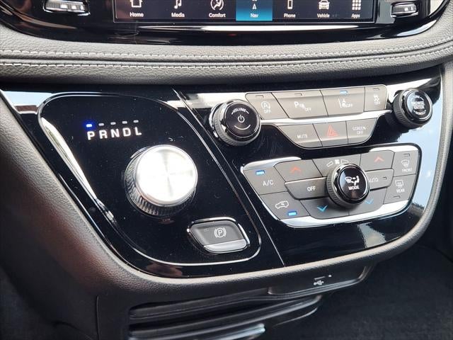 2027 Chrysler Pacifica PACIFICA SELECT