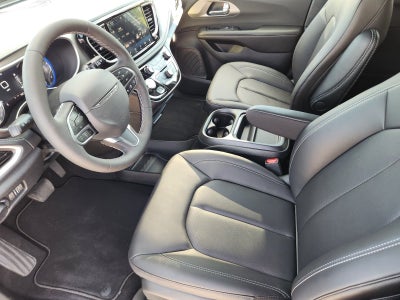 2027 Chrysler Pacifica PACIFICA SELECT