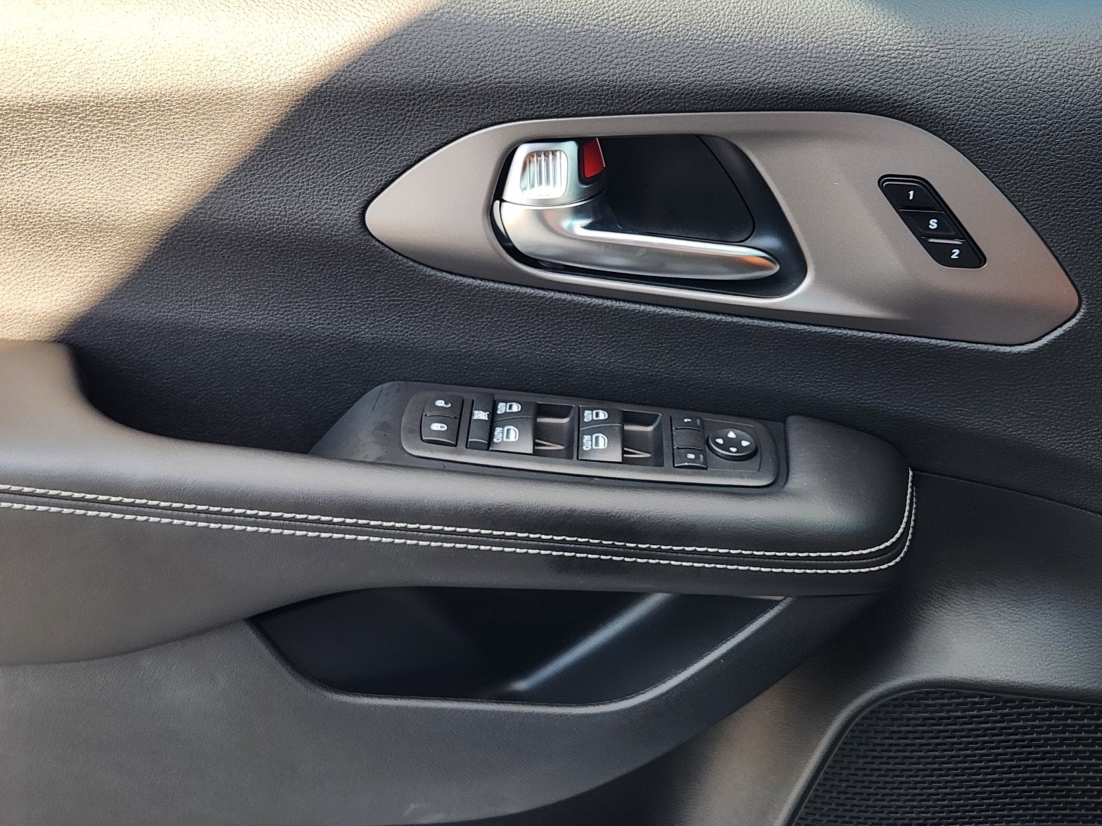 2027 Chrysler Pacifica PACIFICA SELECT
