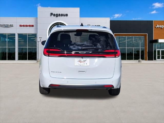 2027 Chrysler Pacifica PACIFICA SELECT