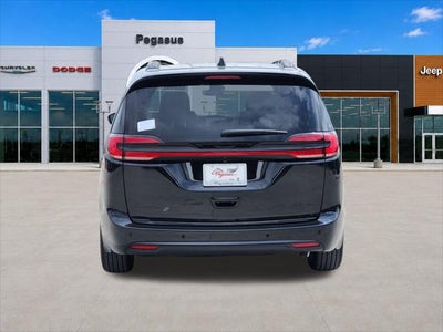 2027 Chrysler Pacifica PACIFICA LIMITED