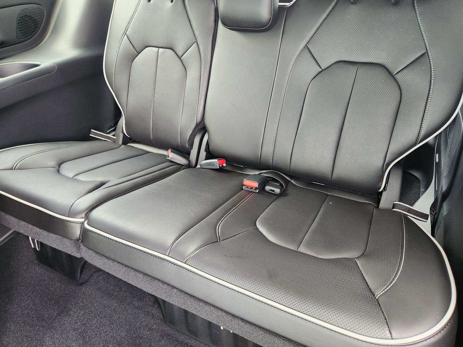2027 Chrysler Pacifica PACIFICA LIMITED