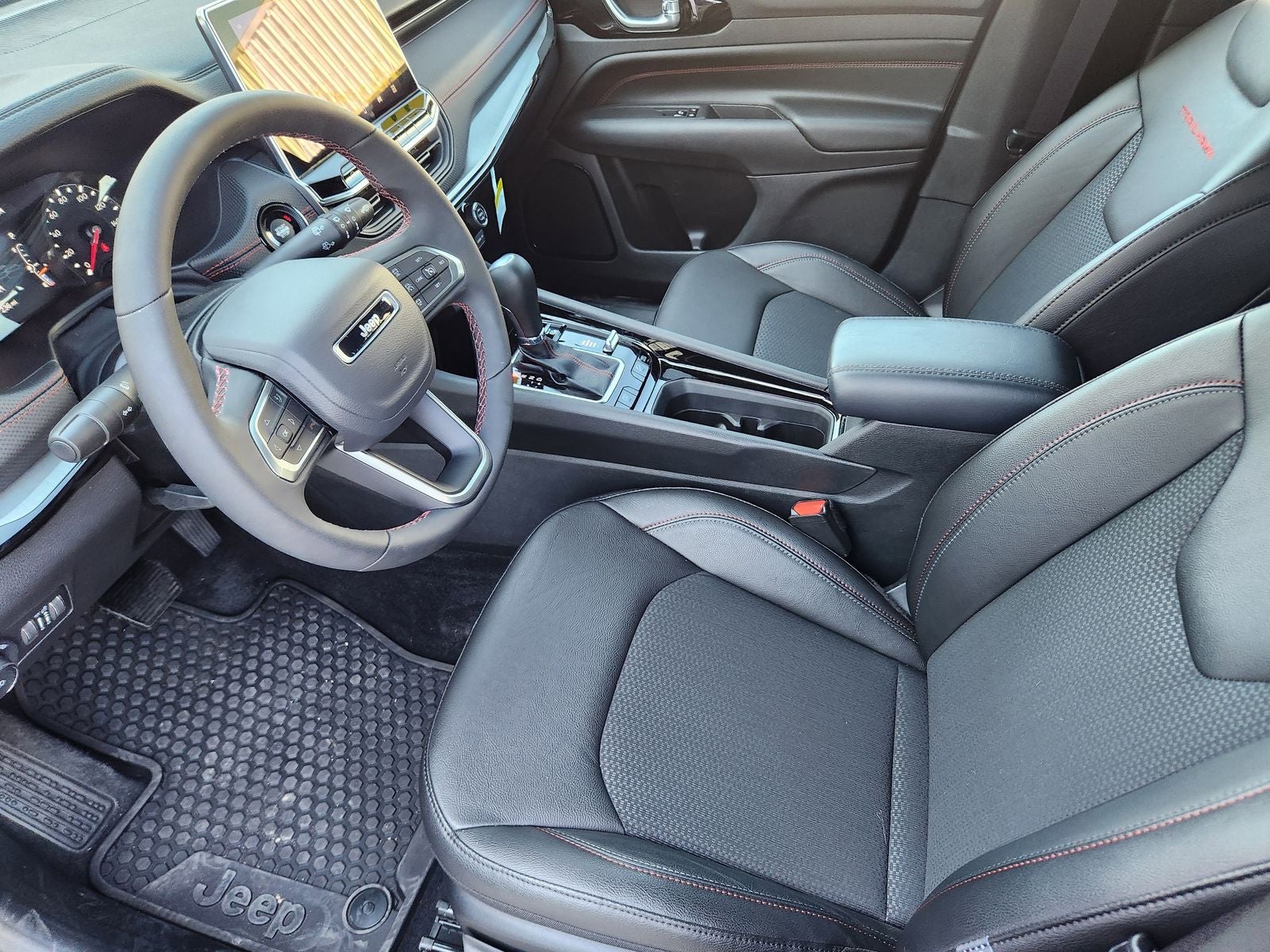 2025 Jeep Compass COMPASS TRAILHAWK 4X4