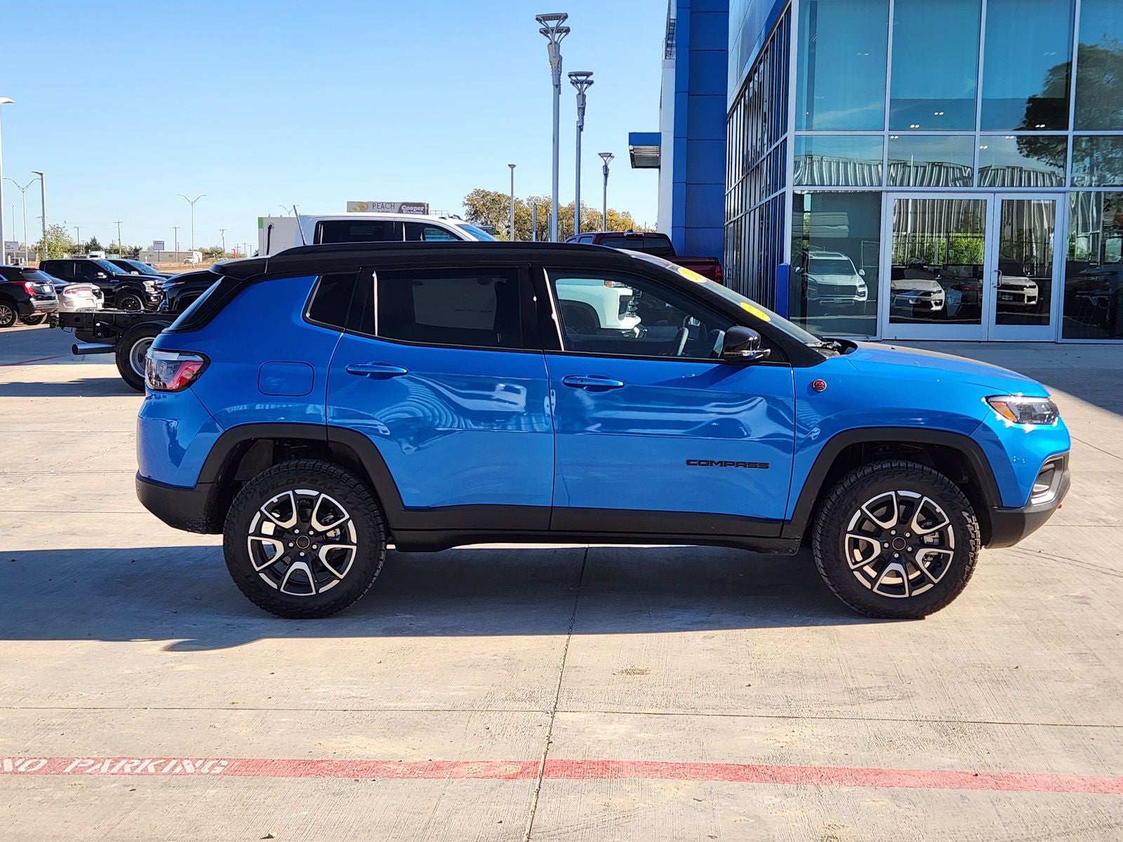 2025 Jeep Compass COMPASS TRAILHAWK 4X4