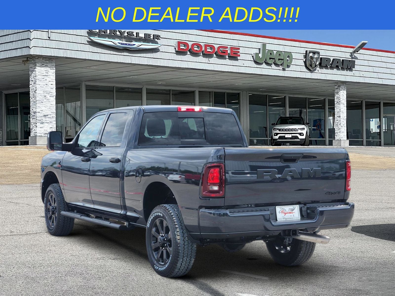 2026 RAM Ram 2500 RAM 2500 BLACK EXPRESS CREW CAB 4X4 6'4' BOX