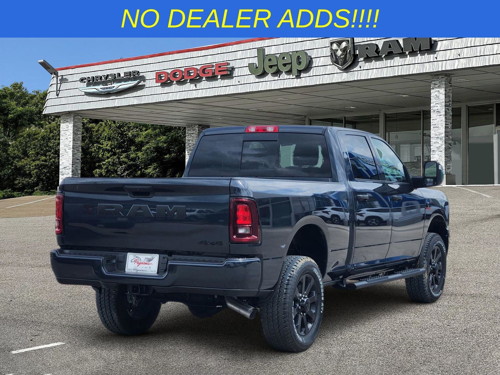 2026 RAM Ram 2500 RAM 2500 BLACK EXPRESS CREW CAB 4X4 6'4' BOX