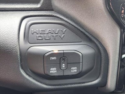 2026 RAM Ram 2500 RAM 2500 BLACK EXPRESS CREW CAB 4X4 8' BOX