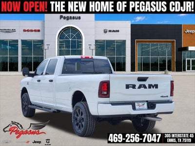 2026 RAM Ram 2500 RAM 2500 BLACK EXPRESS CREW CAB 4X4 8' BOX