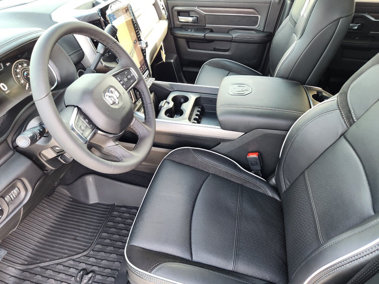 2027 RAM Ram 2500 RAM 2500 LARAMIE MEGA CAB 4X4 6'4' BOX