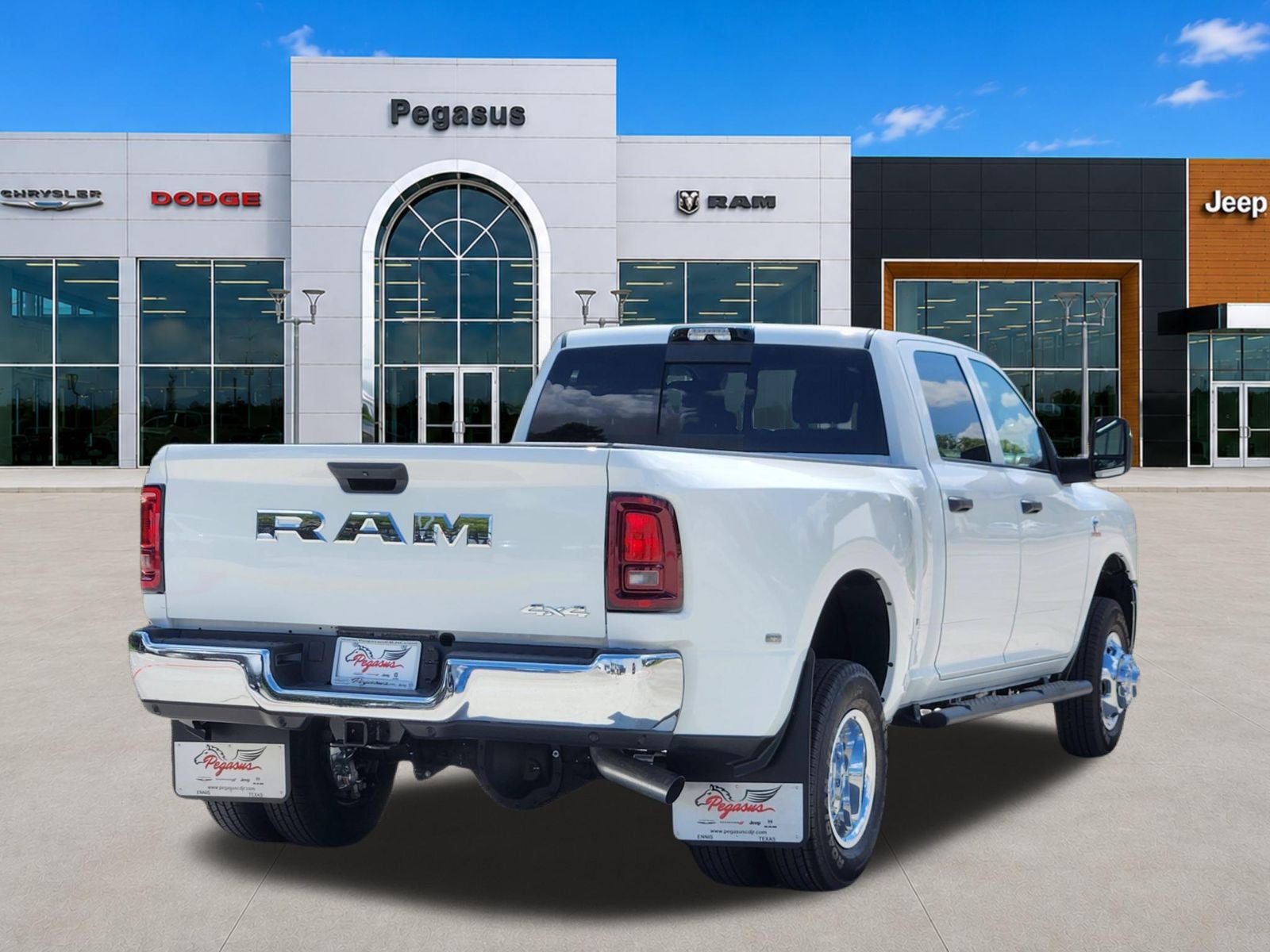 2026 RAM Ram 3500 RAM 3500 TRADESMAN CREW CAB 4X4 8' BOX