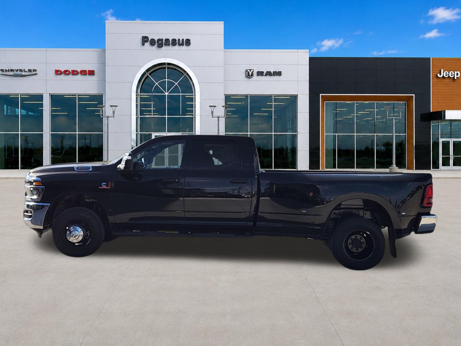2026 RAM Ram 3500 RAM 3500 TRADESMAN CREW CAB 4X4 8' BOX