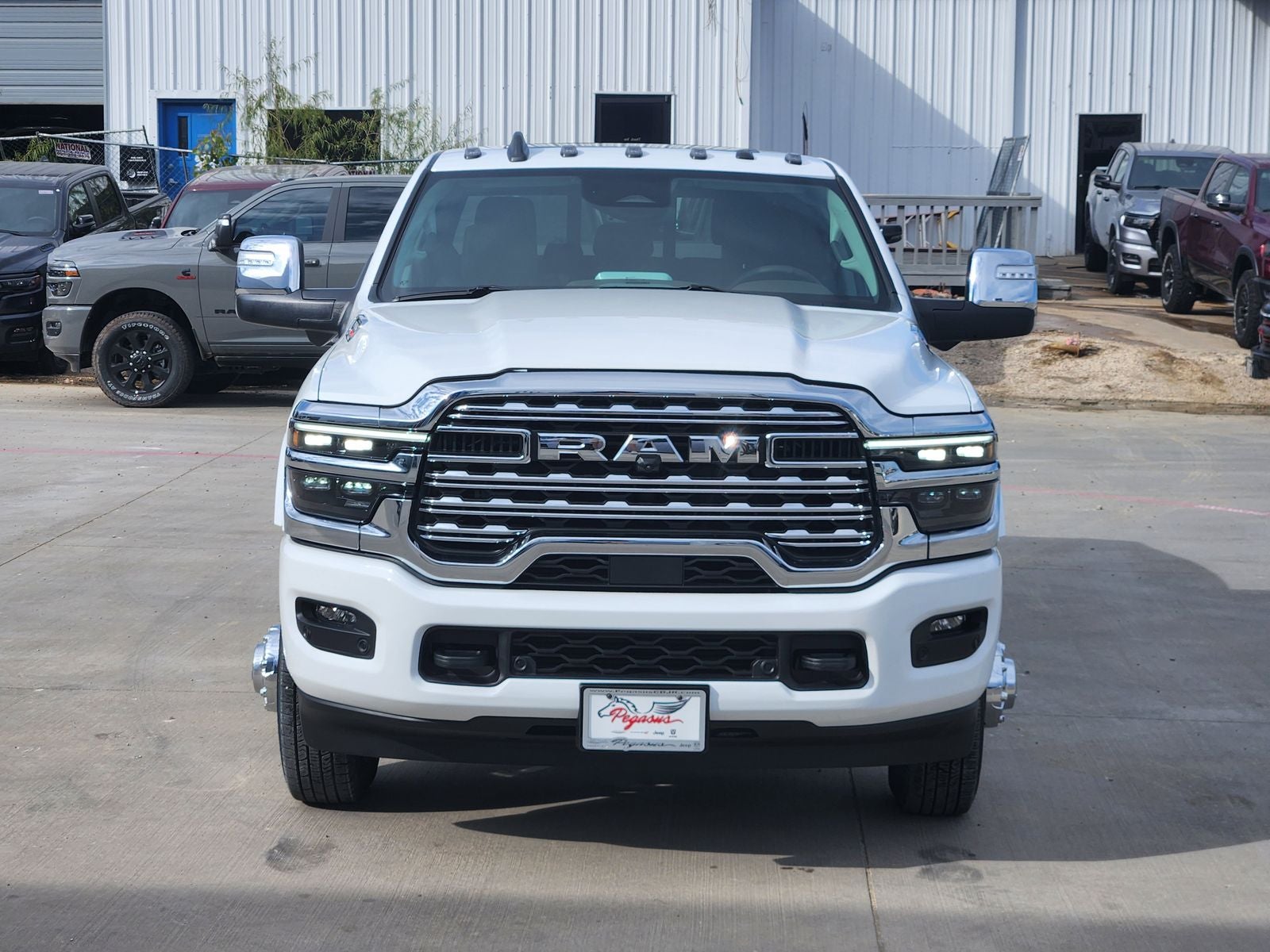 2026 RAM Ram 3500 RAM 3500 LIMITED LONGHORN MEGA CAB 4X4 6'4' BOX