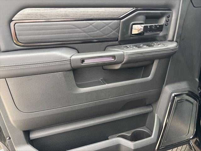 2026 RAM Ram 3500 RAM 3500 LIMITED MEGA CAB 4X4 6'4' BOX