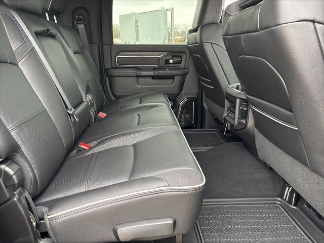 2026 RAM Ram 3500 RAM 3500 LIMITED MEGA CAB 4X4 6'4' BOX