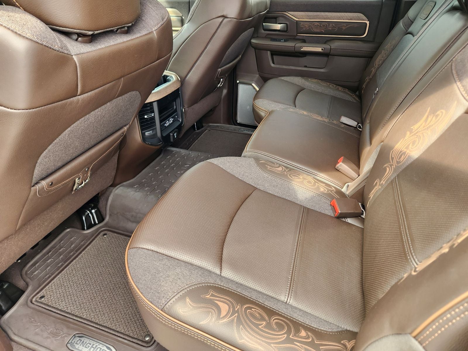 2026 RAM Ram 3500 RAM 3500 LIMITED LONGHORN CREW CAB 4X4 8' BOX