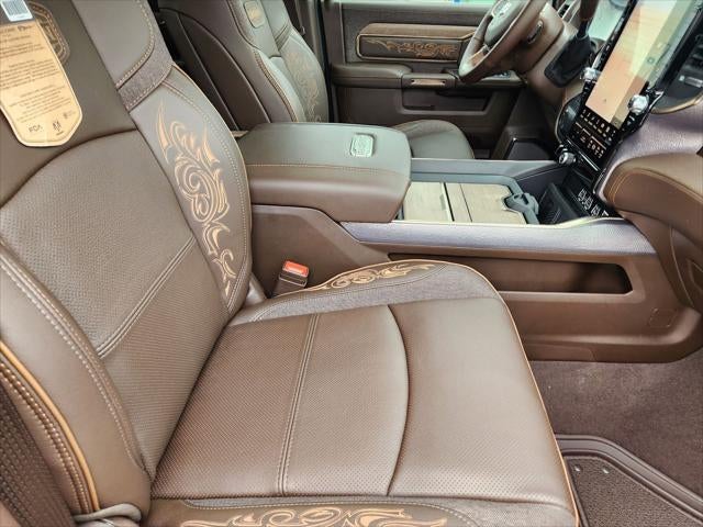 2026 RAM Ram 3500 RAM 3500 LIMITED LONGHORN CREW CAB 4X4 8' BOX