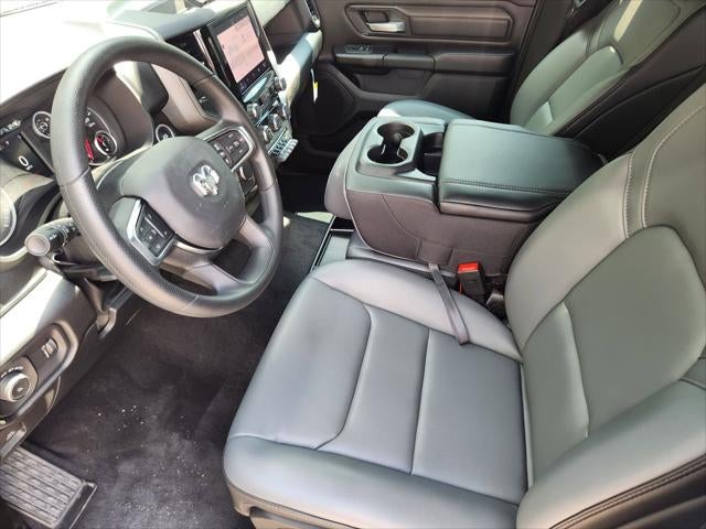 2026 RAM Ram 1500 RAM 1500 TRADESMAN CREW CAB 4X2 5'7' BOX