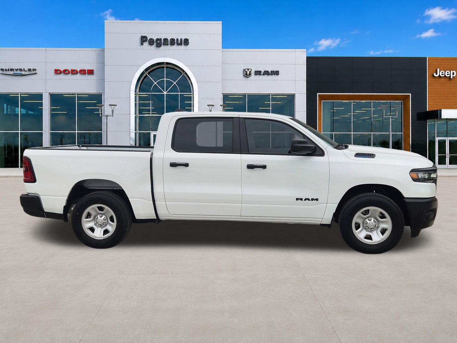 2026 RAM Ram 1500 RAM 1500 TRADESMAN CREW CAB 4X2 5'7' BOX