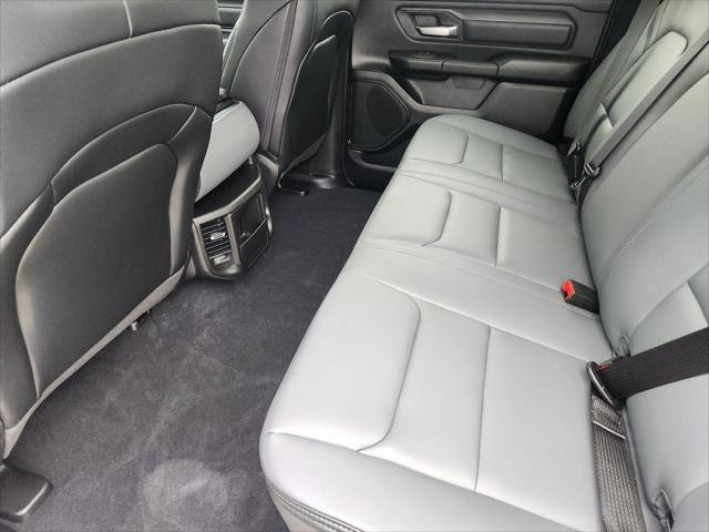 2026 RAM Ram 1500 RAM 1500 TRADESMAN CREW CAB 4X2 5'7' BOX