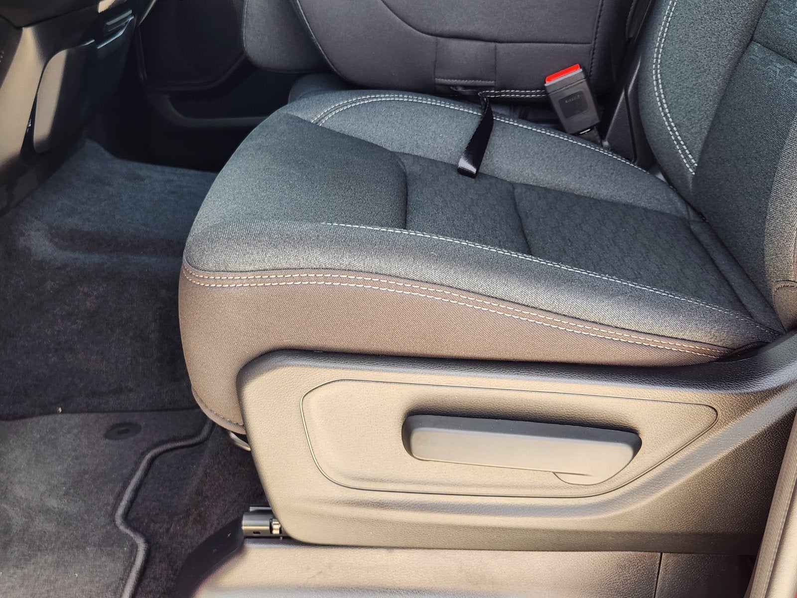 2027 RAM Ram 1500 RAM 1500 EXPRESS CREW CAB 4X2 5'7' BOX