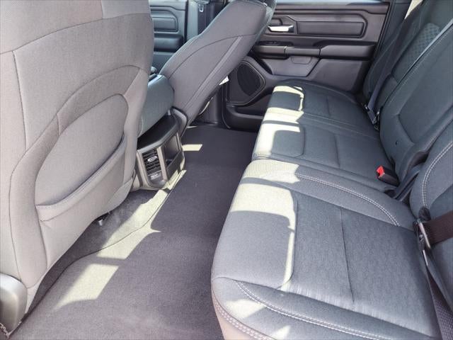 2027 RAM Ram 1500 RAM 1500 EXPRESS CREW CAB 4X2 5'7' BOX