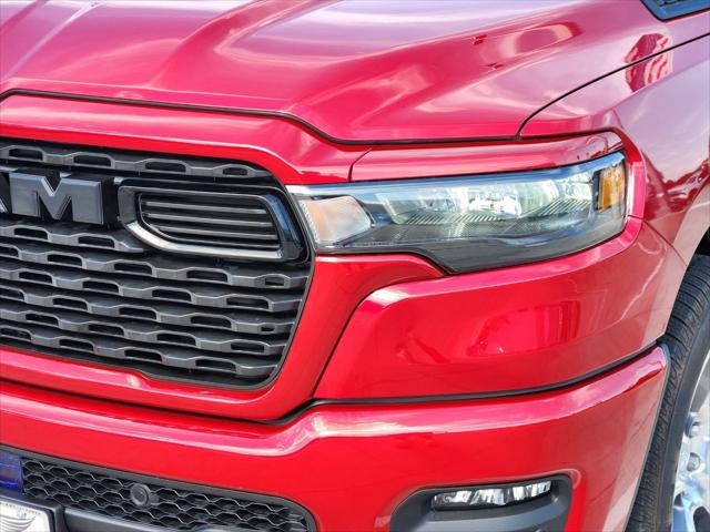 2027 RAM Ram 1500 RAM 1500 EXPRESS CREW CAB 4X2 5'7' BOX