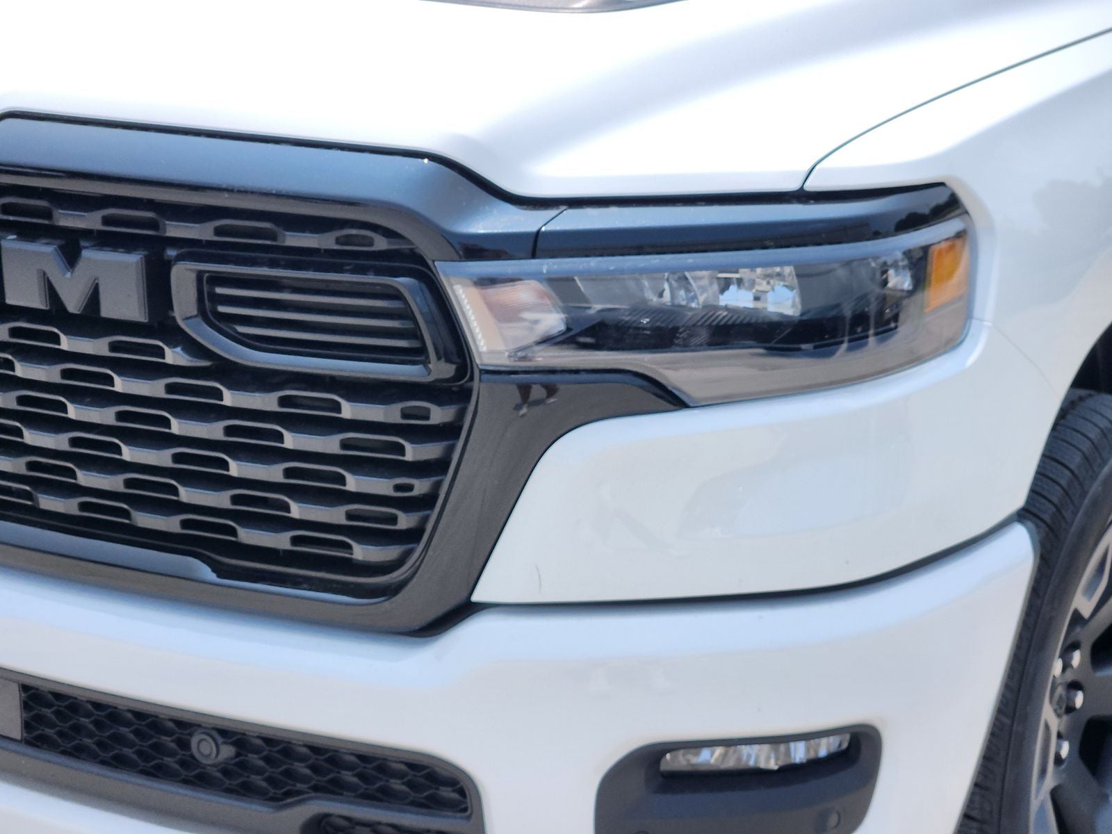 2026 RAM Ram 1500 RAM 1500 EXPRESS CREW CAB 4X4 5'7' BOX