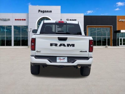 2026 RAM Ram 1500 RAM 1500 EXPRESS CREW CAB 4X4 5'7' BOX